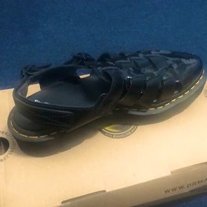 Dr marten sandals